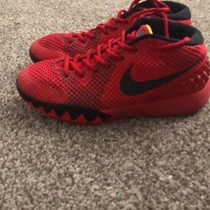 Nike Kyrie 1 red basketball shoes